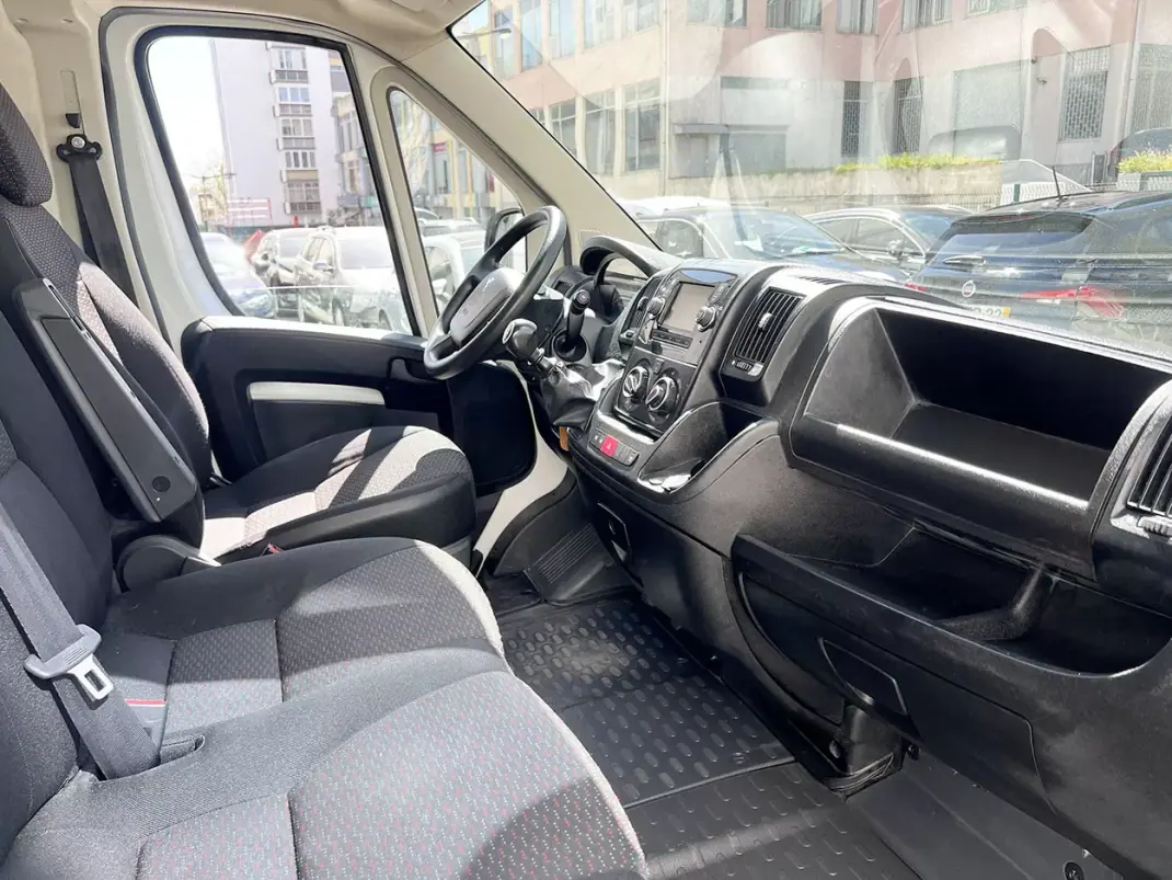 Peugeot 2020 - 16800 EUR, 177696 km - AUTO.MOTO.pt - 177696km - foto 14 de 21