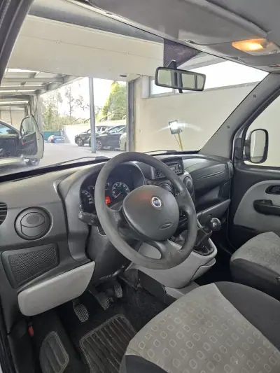 Fiat Doblo 2007 - 6650 EUR, 247999 km - AUTO.MOTO.pt - 247999km - foto 16 de 25