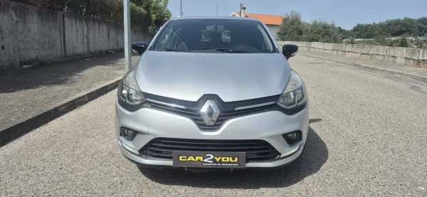 Renault Clio 2017 - 12000 EUR, 74700 km - AUTO.MOTO.pt - 74700km - foto 2 de 7