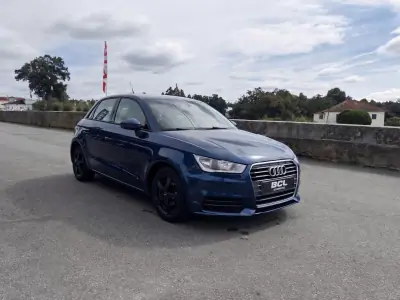 Audi A1 Sportback 2015 - 11990 EUR, 172000 km - 172000km - foto 1 de 39