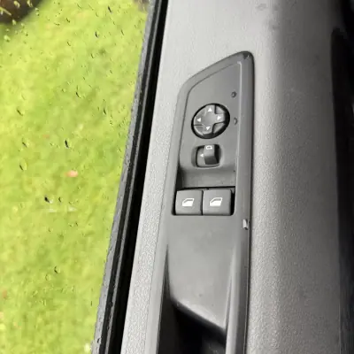 Peugeot Expert 2016 - 12990 EUR, 180000 km - AUTO.MOTO.pt - 180000km - foto 25 de 27