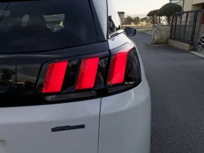 Peugeot 3008 2017 - 18990 EUR, 164000 km - AUTO.MOTO.pt - 164000km - foto 12 de 41