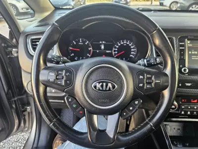 Kia Carens 2018 - 17500 EUR, 138200 km - AUTO.MOTO.pt - 138200km - foto 60 de 63