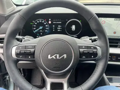 Kia Sportage 2025 - 41000 EUR, 10800 km - AUTO.MOTO.pt - 10800km - foto 16 de 21