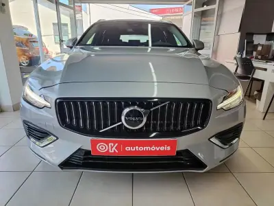 Volvo V60 2024 - 36500 EUR, 69000 km - AUTO.MOTO.pt - 69000km - foto 3 de 35