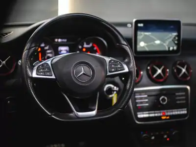 Mercedes-Benz A 45 AMG 2016 - 35990 EUR, 66000 km - AUTO.MOTO.pt - 66000km - foto 16 de 24