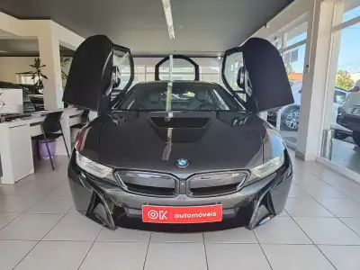 BMW i8 2017 - 65500 EUR, 96600 km - AUTO.MOTO.pt - 96600km - foto 19 de 38