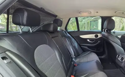 Mercedes-Benz C 200 2015 - 13750 EUR, 234000 km - AUTO.MOTO.pt - 234000km - foto 17 de 23