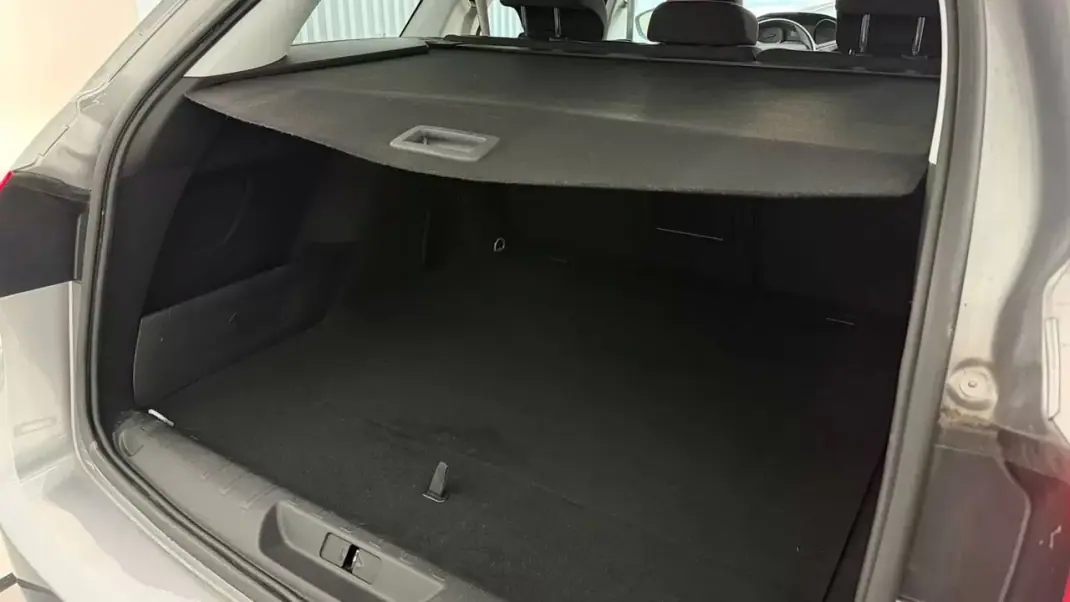 Peugeot 308 SW 2020 - 11990 EUR, 153706 km - AUTO.MOTO.pt - 153706km - foto 17 de 34