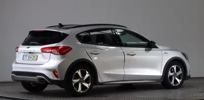 Ford Focus 2019 - 13999 EUR, 88212 km - AUTO.MOTO.pt - 88212km - foto 4 de 14