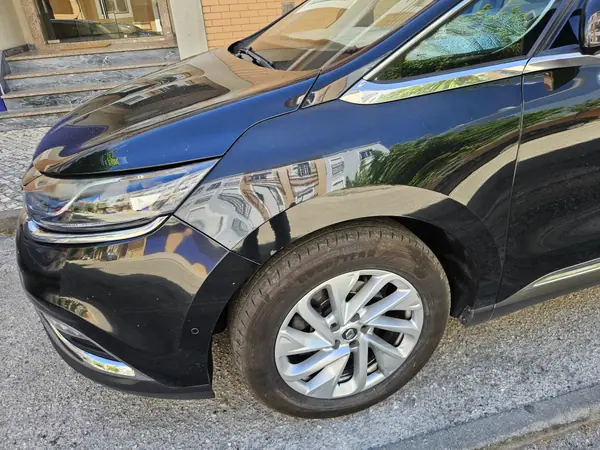 Renault Espace 2015 - 11000 EUR, 231000 km - AUTO.MOTO.pt - 231000km - foto 9 de 9