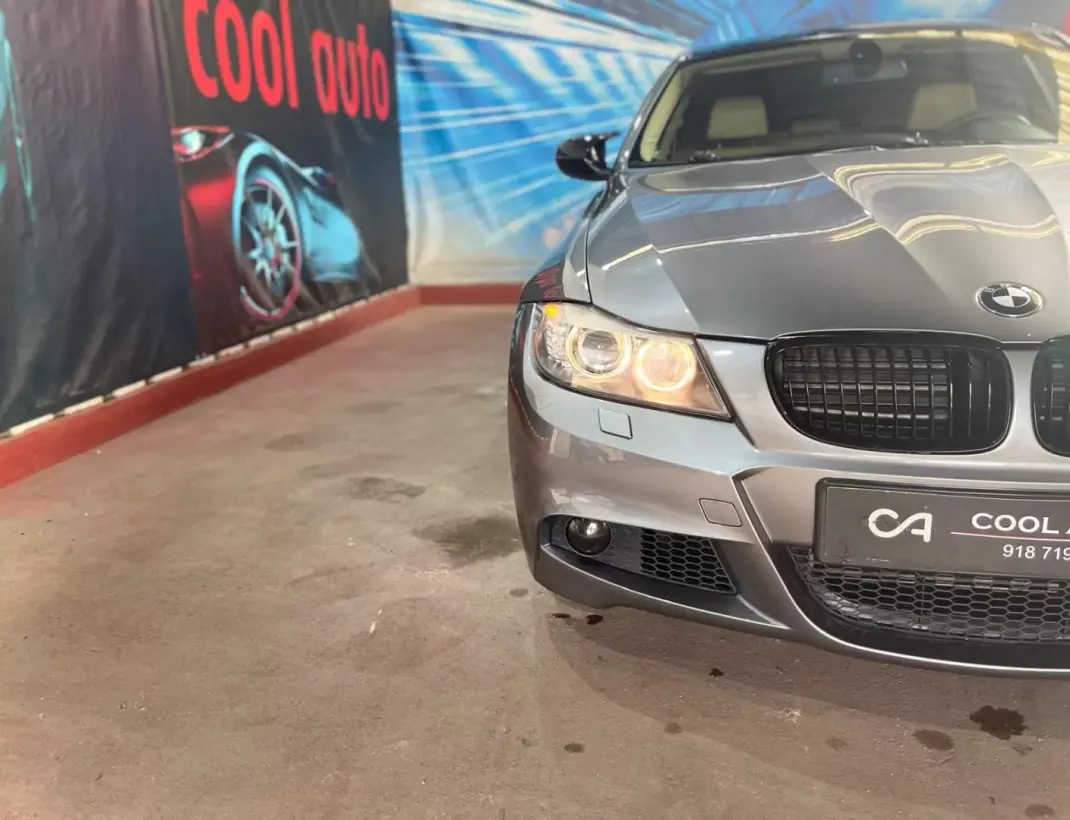 BMW 318 2010 - 10999 EUR, 181000 km - AUTO.MOTO.pt - 181000km - foto 10 de 46