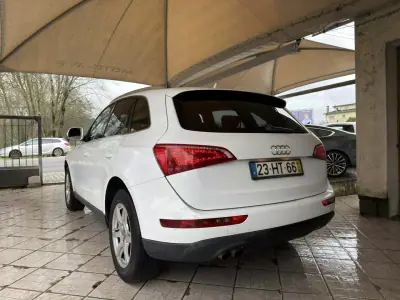 Audi Q5 2009 - 13950 EUR, 326842 km - AUTO.MOTO.pt - 326842km - foto 5 de 33