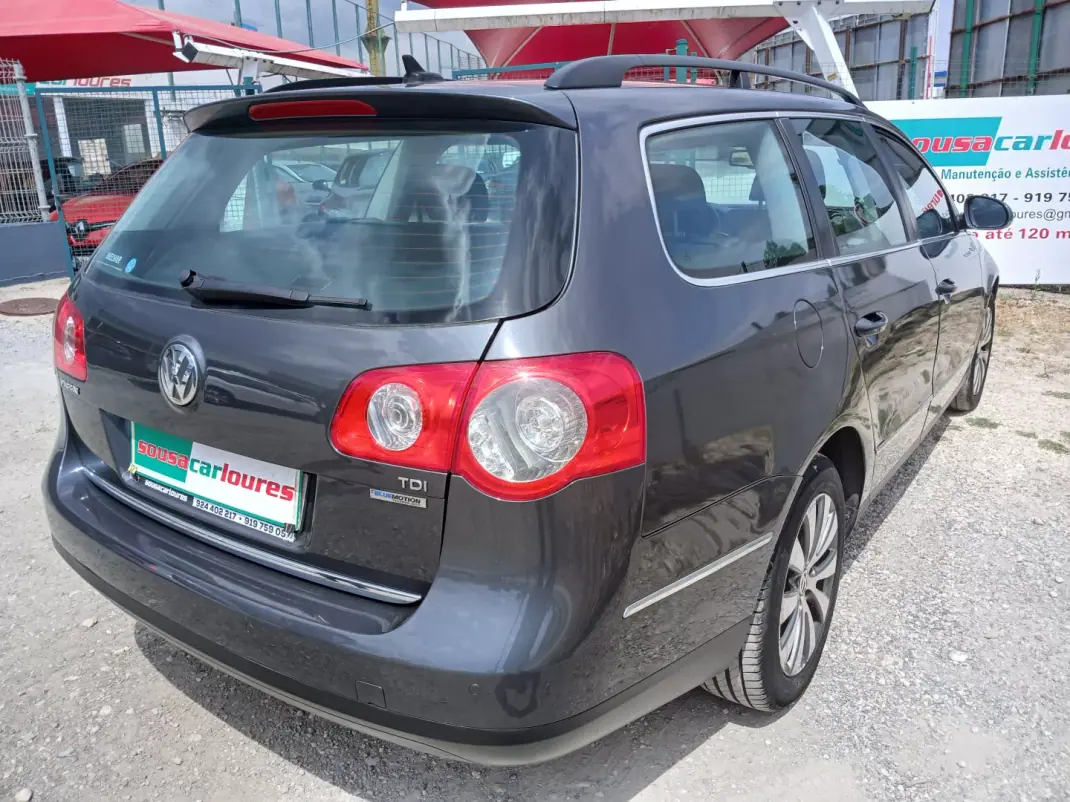 Volkswagen Passat Variant 2010 - 7750 EUR, 149120 km - AUTO.MOTO.pt - 149120km - foto 8 de 27
