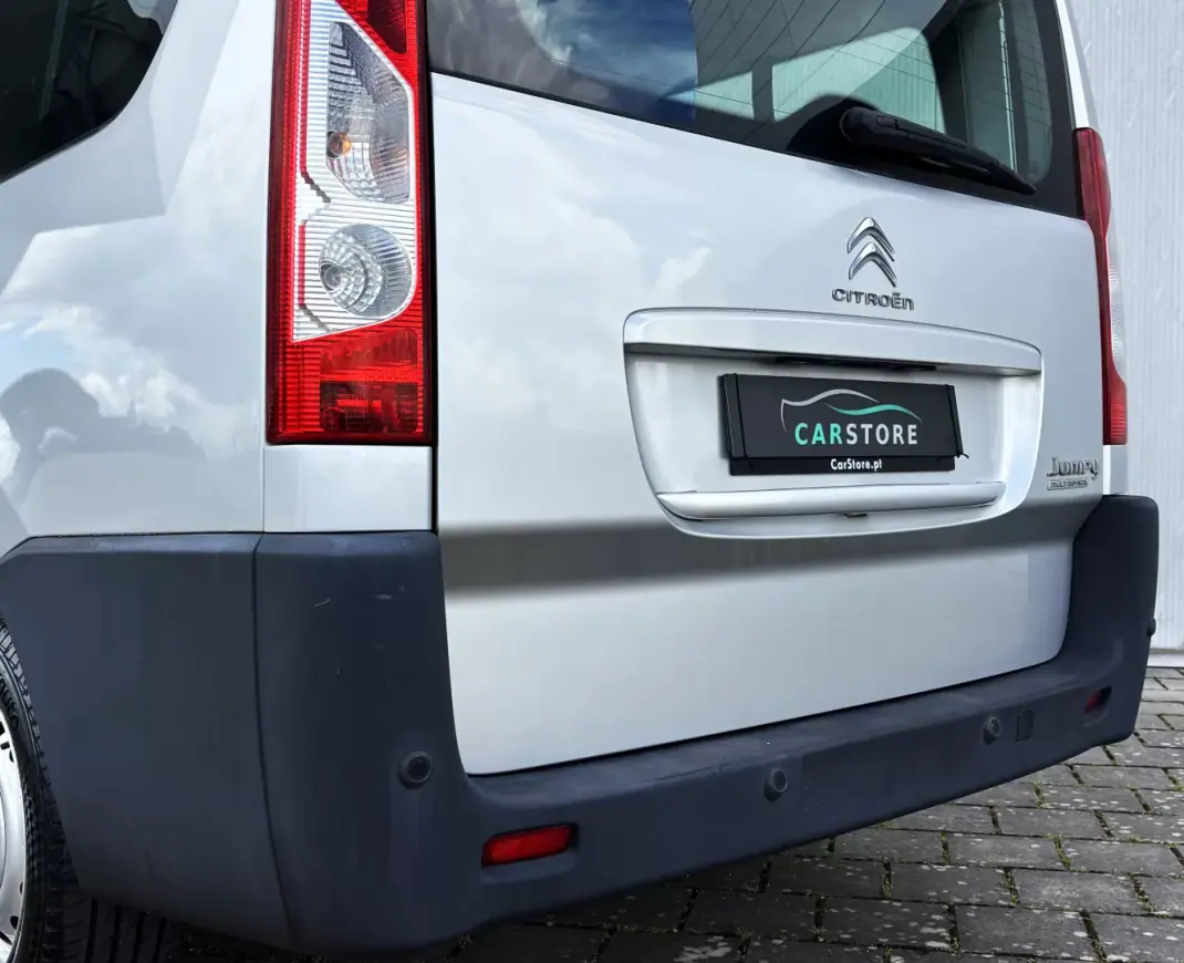 Citroën Jumpy 2015 - 16900 EUR, 135000 km - AUTO.MOTO.pt - 135000km - foto 4 de 39