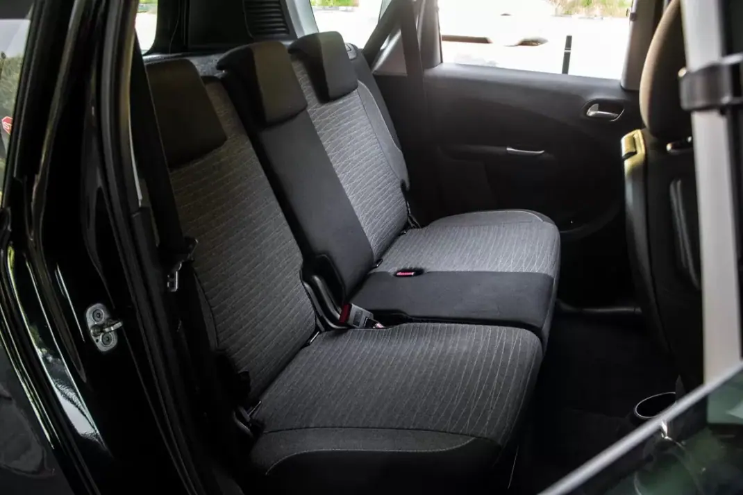 Citroën C3 Picasso 2017 - 7450 EUR, 79899 km - AUTO.MOTO.pt - 79899km - foto 23 de 27