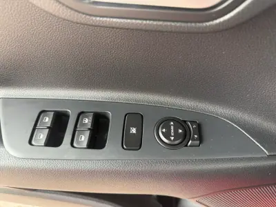 Kia Stonic 2025 - 17900 EUR, 26698 km - AUTO.MOTO.pt - 26698km - foto 16 de 17