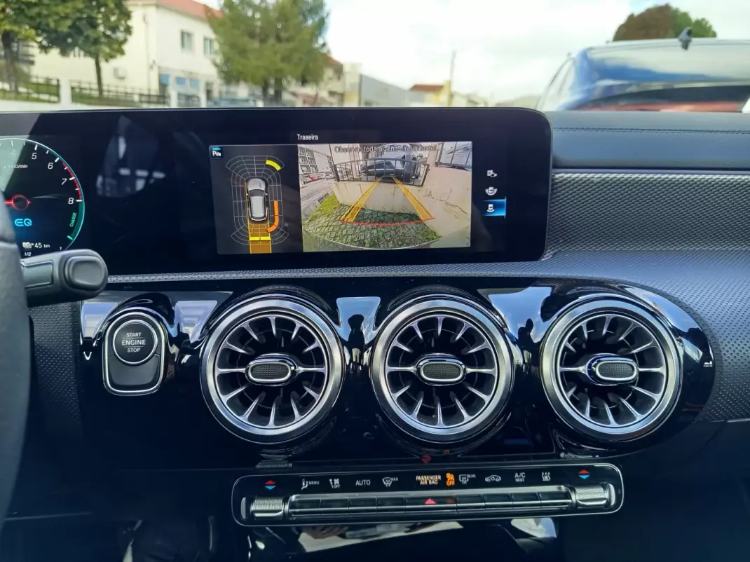 Mercedes-Benz CLA 250 2022 - 28990 EUR, 46200 km - AUTO.MOTO.pt - 46200km - foto 25 de 27