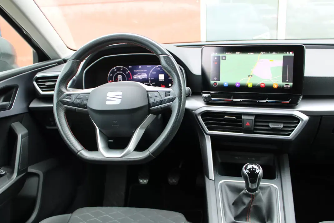 SEAT Leon 2021 - 15990 EUR, 192000 km - AUTO.MOTO.pt - 192000km - foto 21 de 32
