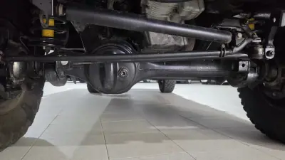 Land Rover Defender 1999 - 44500 EUR, 362319 km - AUTO.MOTO.pt - 362319km - foto 11 de 36