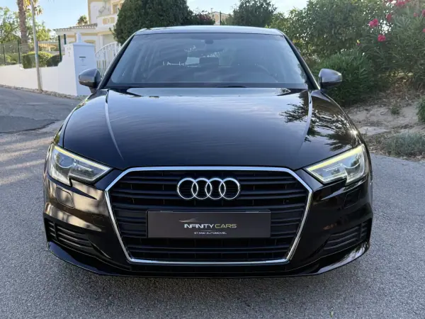 Audi A3 Sportback 2016 - 14999 EUR, 140000 km - AUTO.MOTO.pt - 140000km - foto 5 de 15