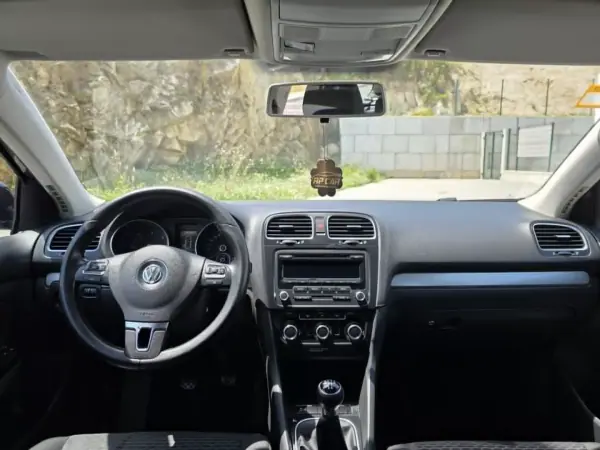 Volkswagen Golf Variant 2012 - 7900 EUR, 163000 km - AUTO.MOTO.pt - 163000km - foto 4 de 15
