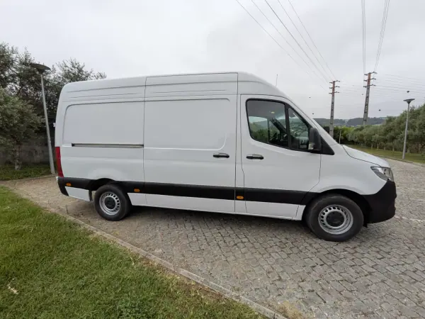 Mercedes-Benz 2025 - 44500 EUR, 29000 km - AUTO.MOTO.pt - 29000km - foto 6 de 19