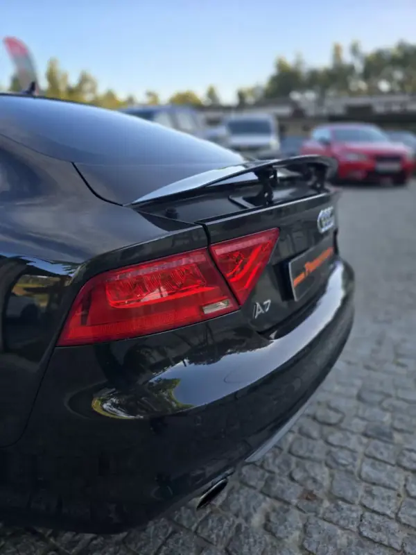 Audi A7 Sportback 2012 - 18900 EUR, 290000 km - AUTO.MOTO.pt - 290000km - foto 7 de 28
