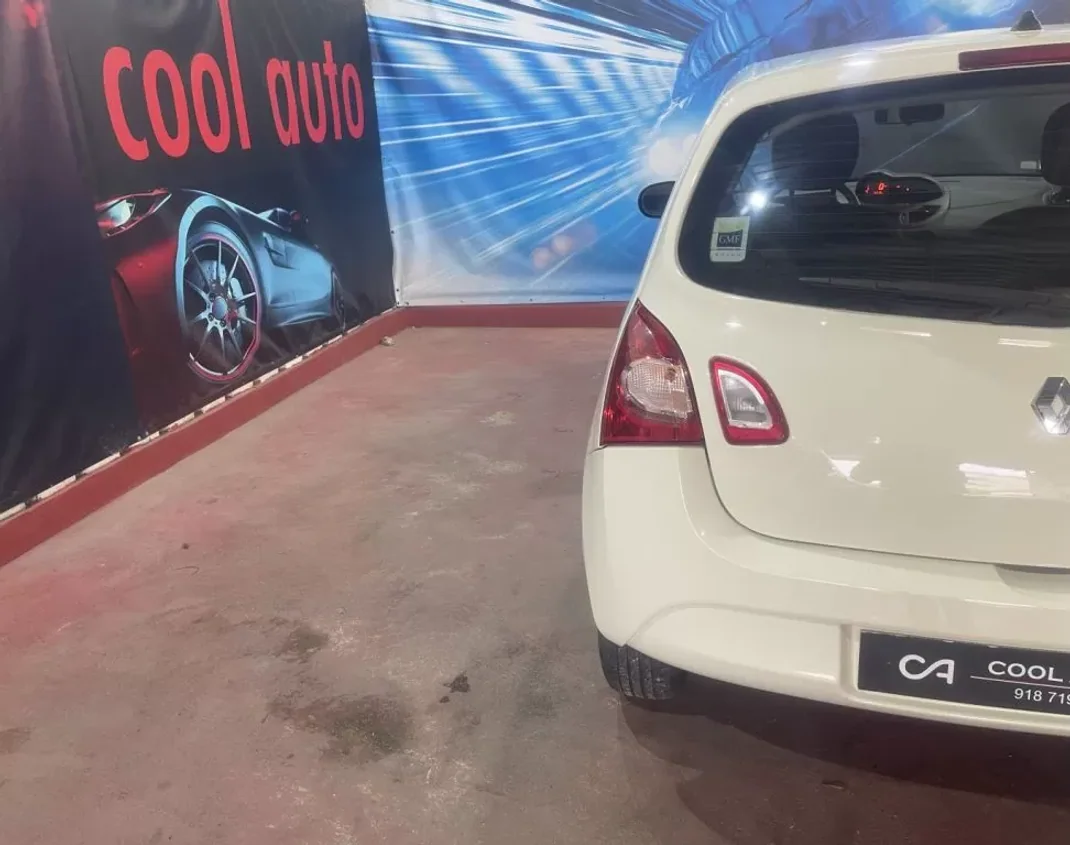 Renault Twingo 2012 - 6499 EUR, 72000 km - AUTO.MOTO.pt - 72000km - foto 15 de 26