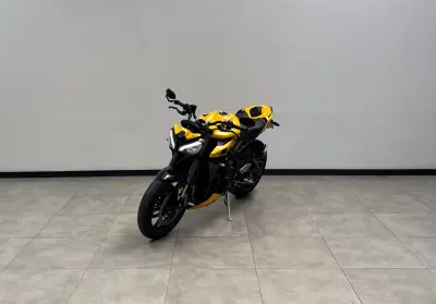 Triumph Street Triple 2024 - 9900 EUR, 24000 km - 24000km - foto 3 de 15