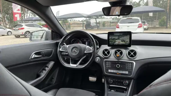 Mercedes-Benz CLA 200 2017 - 21800 EUR, 181000 km - AUTO.MOTO.pt - 181000km - foto 21 de 55