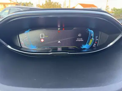 Peugeot 3008 2022 - 21750 EUR, 68000 km - AUTO.MOTO.pt - 68000km - foto 35 de 48