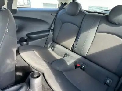 MINI One 2014 - 14990 EUR, 203600 km - AUTO.MOTO.pt - 203600km - foto 10 de 11