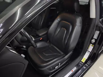 Audi A5 2013 - 22450 EUR, 157412 km - AUTO.MOTO.pt - 157412km - foto 21 de 49