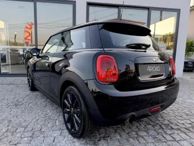 MINI One 2016 - 11900 EUR, 133000 km - AUTO.MOTO.pt - 133000km - foto 31 de 86