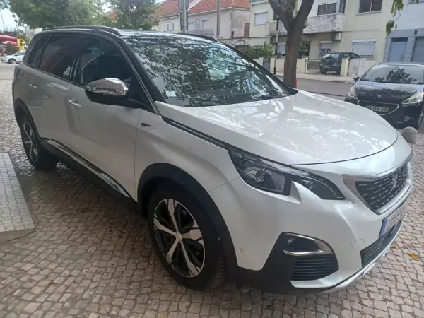 Peugeot 5008 2018 - 21890 EUR, 167073 km - AUTO.MOTO.pt - 167073km - foto 9 de 41