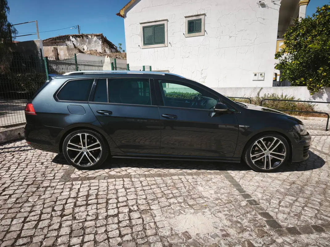 Volkswagen Golf Variant 2016 - 18500 EUR, 239000 km - 239000km - foto 5 de 6