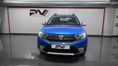 Dacia Sandero 2018 - 10990 EUR, 129000 km - AUTO.MOTO.pt - 129000km - foto 19 de 21