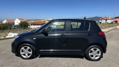 Suzuki Swift 2007 - 3250 EUR, 260000 km - 260000km - foto 4 de 9