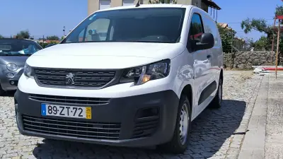 Peugeot  2020