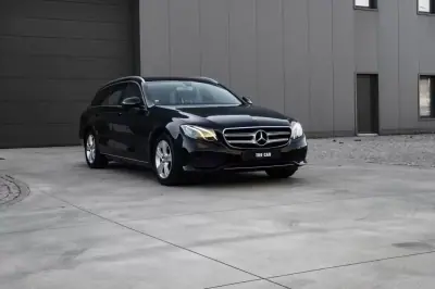 Mercedes-Benz E 220 2017 - 25000 EUR, 168000 km - AUTO.MOTO.pt - 168000km - foto 9 de 30