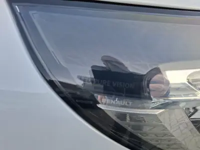 Renault Clio 2019 - 15000 EUR, 62800 km - AUTO.MOTO.pt - 62800km - foto 30 de 32