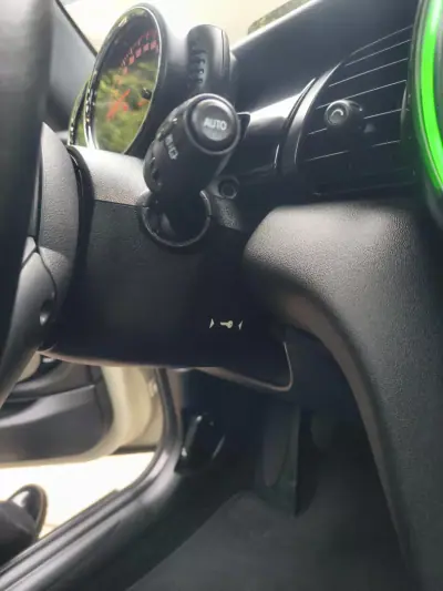 MINI One 2015 - 11900 EUR, 125000 km - AUTO.MOTO.pt - 125000km - foto 23 de 35