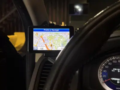 Volvo XC 60 2012 - 16990 EUR, 201000 km - AUTO.MOTO.pt - 201000km - foto 25 de 35