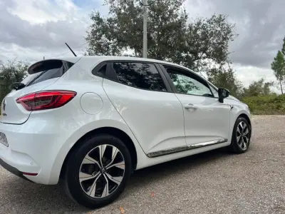 Renault Clio 2021 - 13750 EUR, 170210 km - 170210km - foto 8 de 41