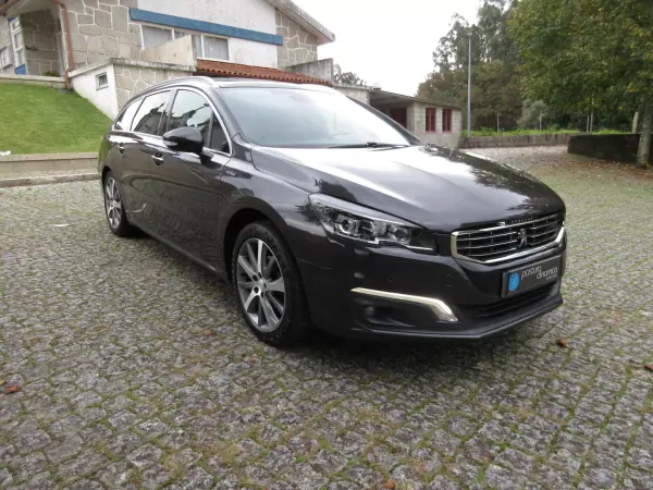 Peugeot 508 SW 2018 - 16990 EUR, 162000 km - AUTO.MOTO.pt - 162000km - foto 14 de 62