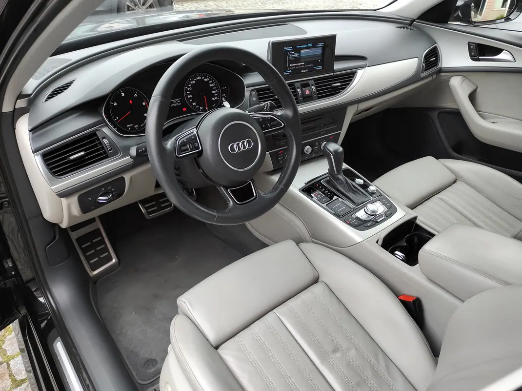 Audi A6 Avant 2017 - 22900 EUR, 175000 km - AUTO.MOTO.pt - 175000km - foto 10 de 15