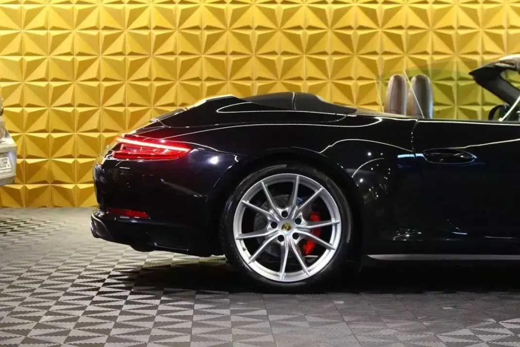 Porsche 911 2017 - 119000 EUR, 75000 km - 75000km - foto 2 de 40