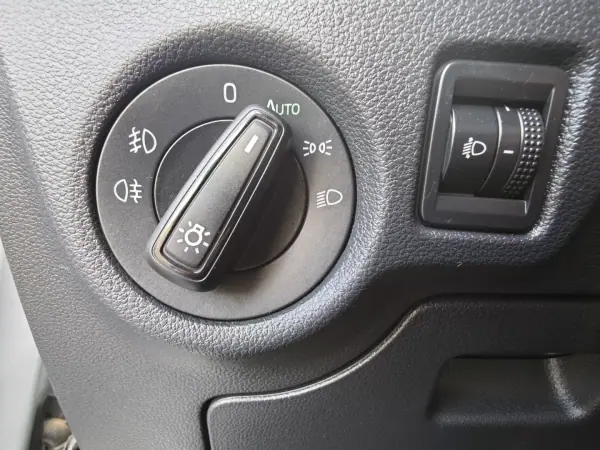 Skoda Kamiq 2024 - 21400 EUR, 42000 km - AUTO.MOTO.pt - 42000km - foto 6 de 11