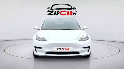 Tesla Model 3 2022 - 28500 EUR, 45186 km - AUTO.MOTO.pt - 45186km - foto 9 de 15